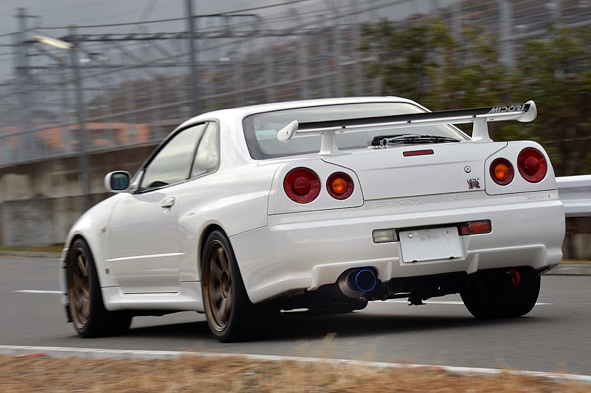 今 装着しているマフラーは排気音量規制改定以降も装着可能 Auto Messe Web カスタム アウトドア 福祉車両 モータースポーツなどのカーライフ情報が満載