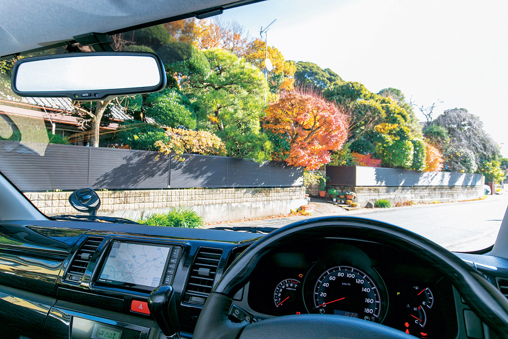プライバシーを守る車検対応「カラードフロントガラス」 | AUTO MESSE