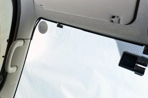 車の配線隠し方はこうやるのが正解 モール付属の専用キットでドラレコを装着してみた Auto Messe Web カスタム アウトドア 福祉車両 モータースポーツなどのカーライフ情報が満載