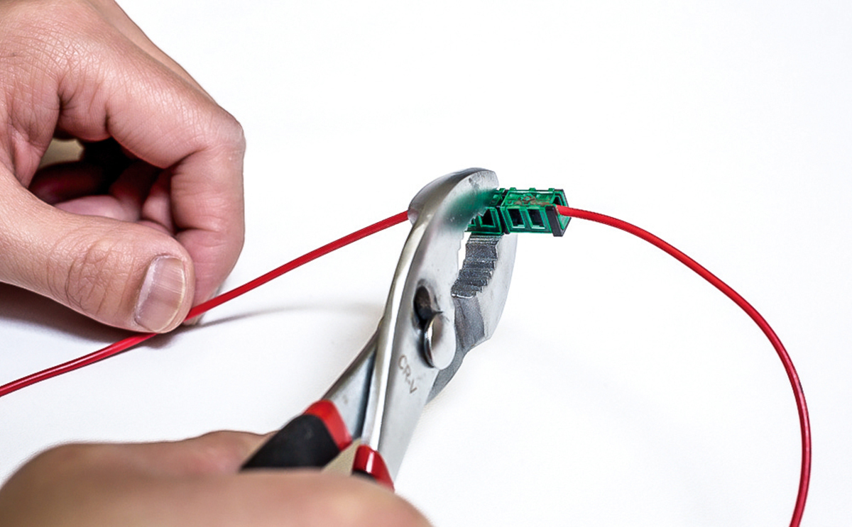 Diy 面倒な配線接続はワンタッチでやりませんか Auto Messe Web カスタム アウトドア 福祉車両 モータースポーツなどのカーライフ情報が満載 Diy 面倒な配線接続はワンタッチでやりませんか Auto Messe Web カスタム アウトドア 福祉車両 モータースポーツなどのカーライフ情報が満載