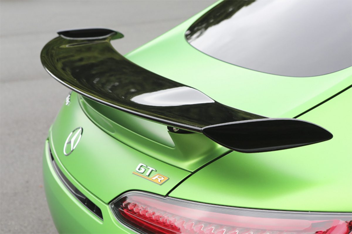 曲線的ボディライン Amg Gt にフィットするスポーツダックテール 画像4 Auto Messe Web カスタム アウトドア 福祉車両 モータースポーツなどのカーライフ情報が満載