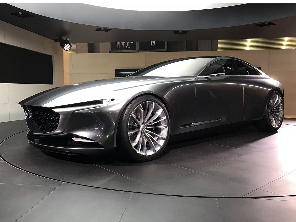 MAZDA VISION COUPE、15本スポーク