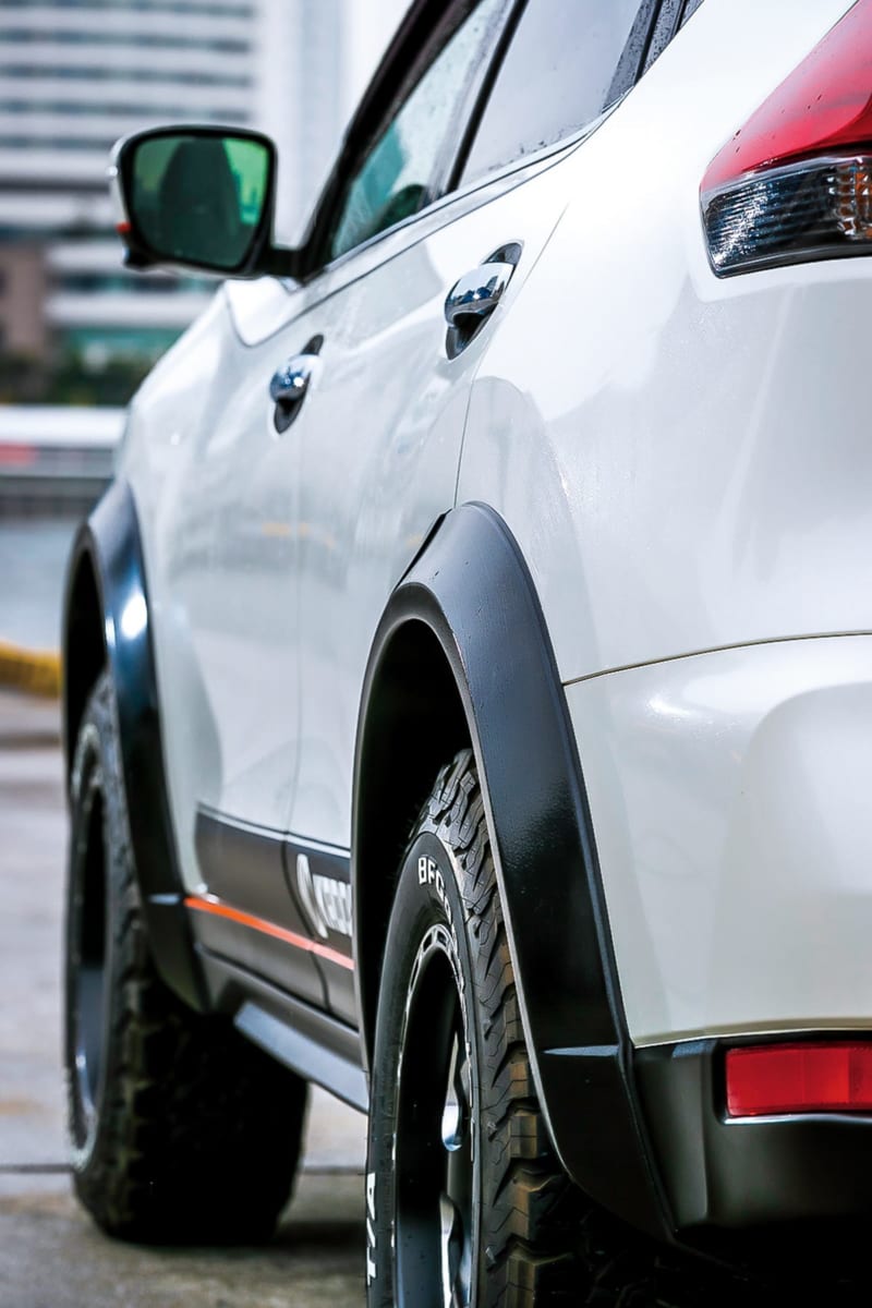 エクストレイルをリフトアップ ロードハウス が提案するドレスアップ術 Auto Messe Web カスタム アウトドア 福祉車両 モータースポーツなどのカーライフ情報が満載 エクストレイルをリフトアップ ロードハウス が提案するドレスアップ術 Auto Messe Web カスタム アウトドア 福祉車両 モータースポーツなどのカーライフ情報が満載