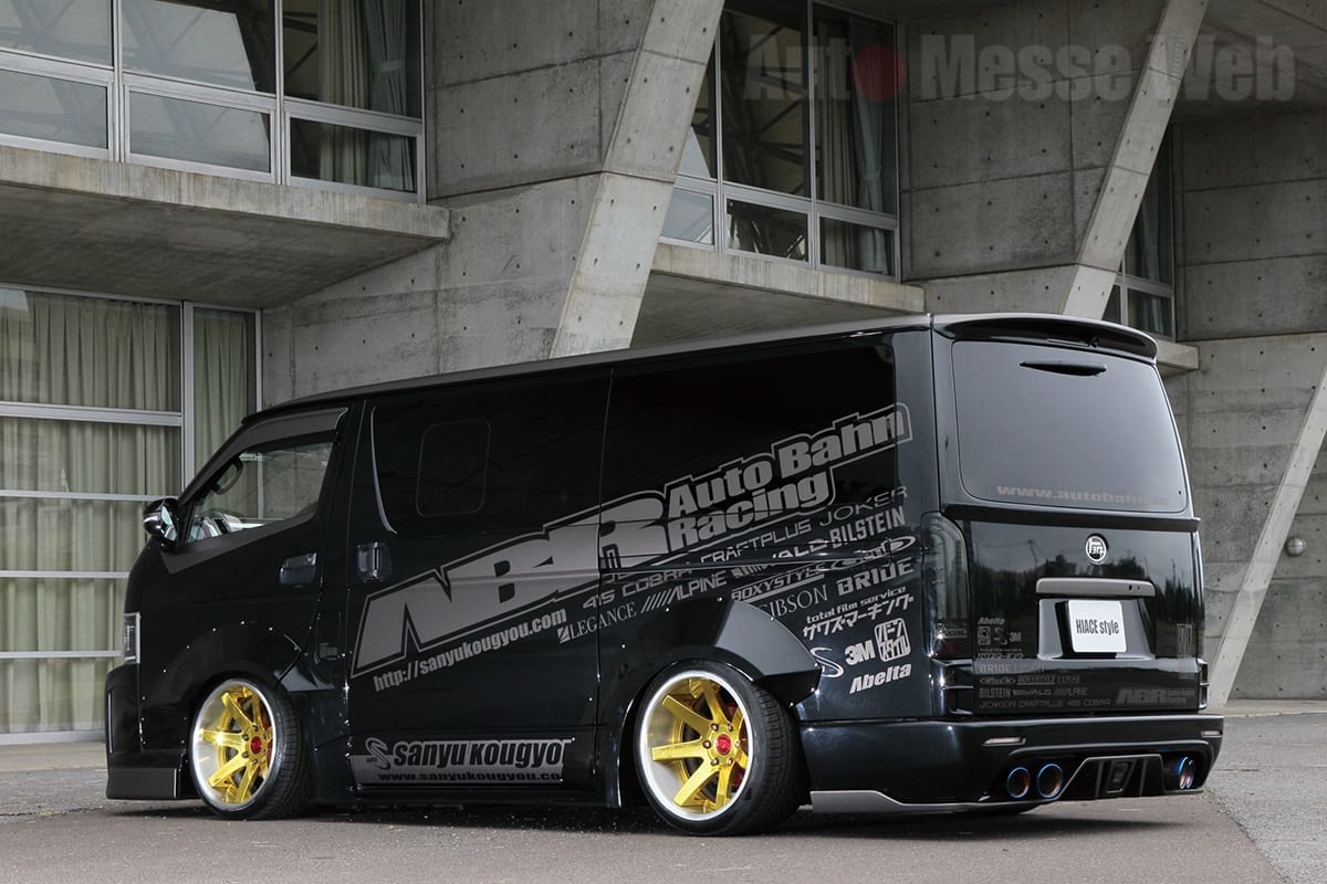 俺流メイク 鍛造ホイールを装着した 低くワイドなスポーティハイエース 画像1 Auto Messe Web カスタム アウトドア 福祉車両 モータースポーツなどのカーライフ情報が満載