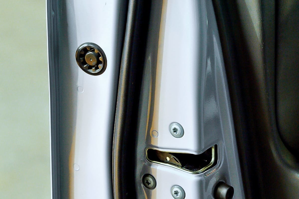 アヴァンツァーレ ドレスアップ LED ドアワーニング トヨタ