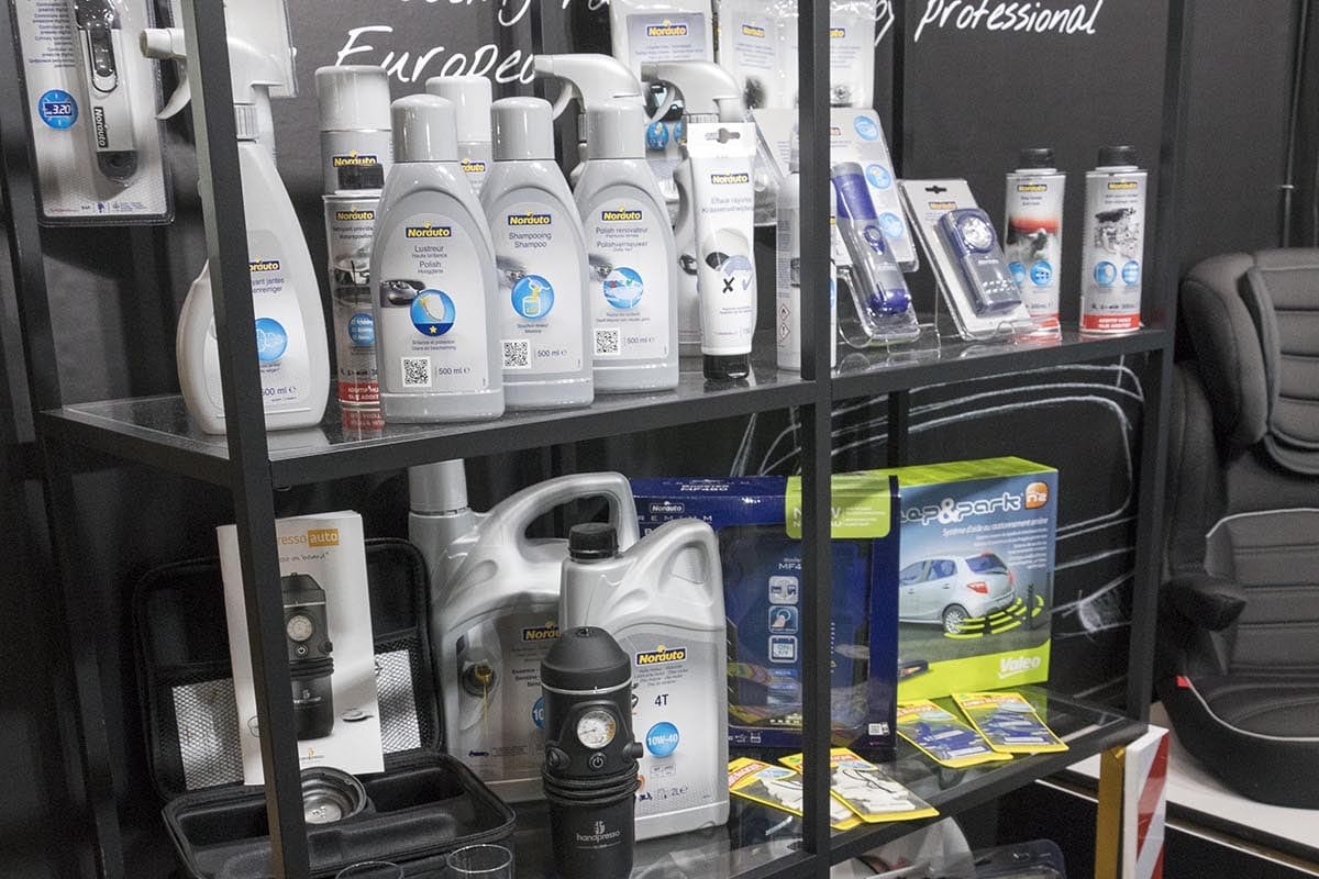 AMRジャパン Norauto 整備 メンテナンス