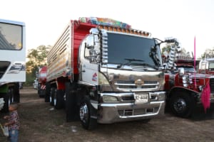 【画像】トラックスピリッツがコラボイベント開催！タイのトラッカー200台オーバーを激写!! 〜 画像81