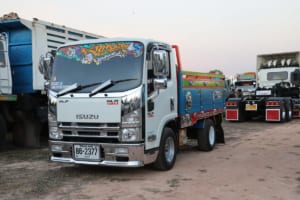 【画像】トラックスピリッツがコラボイベント開催！タイのトラッカー200台オーバーを激写!! 〜 画像11