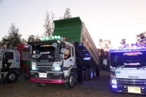 【画像】トラックスピリッツがコラボイベント開催！タイのトラッカー200台オーバーを激写!! 〜 画像32