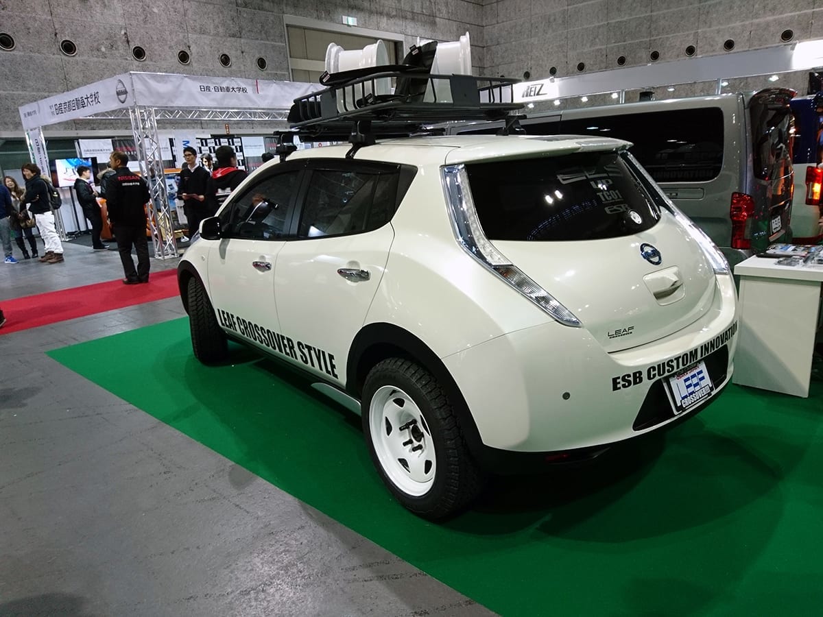 大阪オートメッセ2018 日産 リーフ カスタム イデアル ESB 日産自動車大学校 ボディライン
