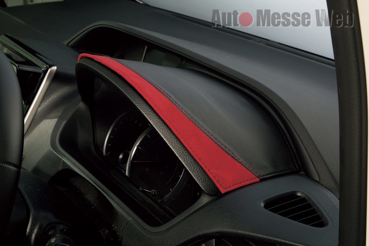 グレイス、アクセントライン、レザー、シートカバー、ノア、ヴォクシー、エスクァイア、プリウス、アルファード、ヴェルファイア