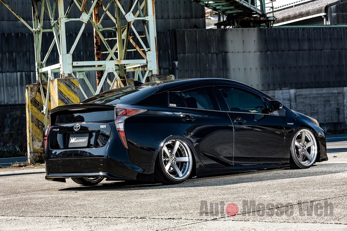 車高短プリウスに激オシ 脚のスペシャリスト が手がけた超薄型ボディキット Auto Messe Web カスタム アウトドア 福祉車両 モータースポーツなどのカーライフ情報が満載 車高短プリウスに激オシ 脚のスペシャリスト が手がけた超薄型ボディキット Auto Messe Web カスタム アウトドア 福祉車両 モータースポーツなどのカーライフ情報が満載