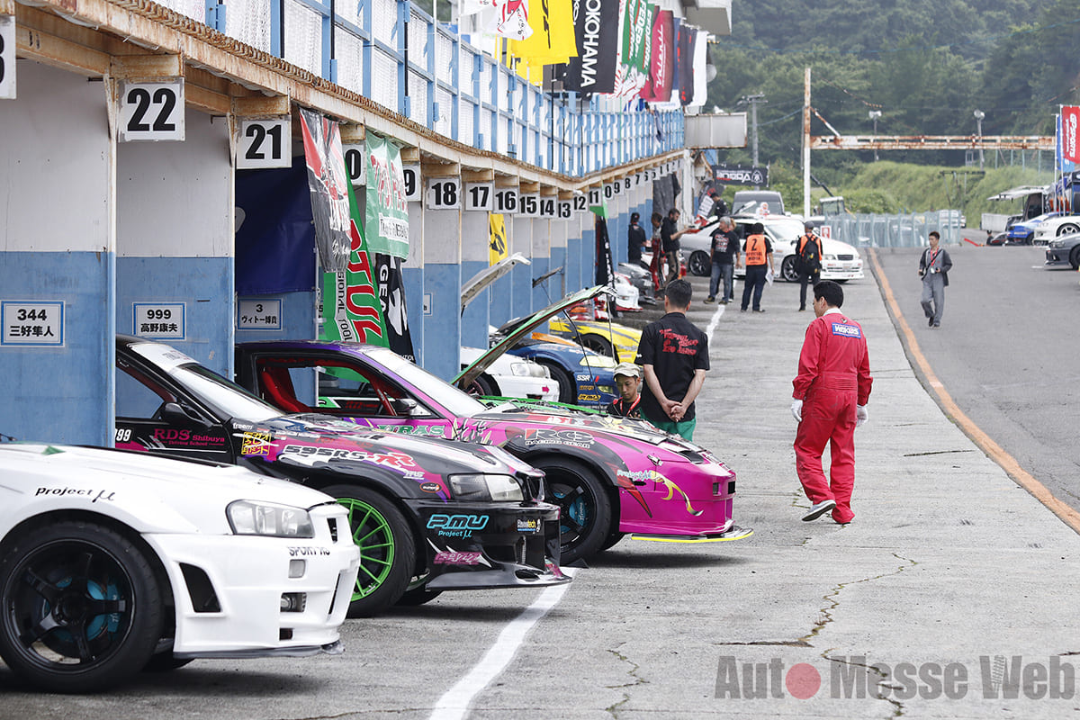 暴走行為からモータースポーツへ いま再び盛り上がりをみせるドリフトの魅力 Auto Messe Web カスタム アウトドア 福祉車両 モータースポーツなどのカーライフ情報が満載 暴走行為からモータースポーツへ いま再び盛り上がりをみせるドリフトの魅力 Auto Messe Web カスタム アウトドア 福祉車両 モータースポーツなどのカーライフ情報が満載