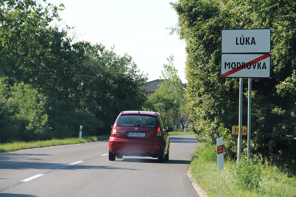 【画像ギャラリー】制限速度が時速100kmから突然30kmに!? モノ凄いメリハリがある海外の交通規則事情 AUTO MESSE WEB