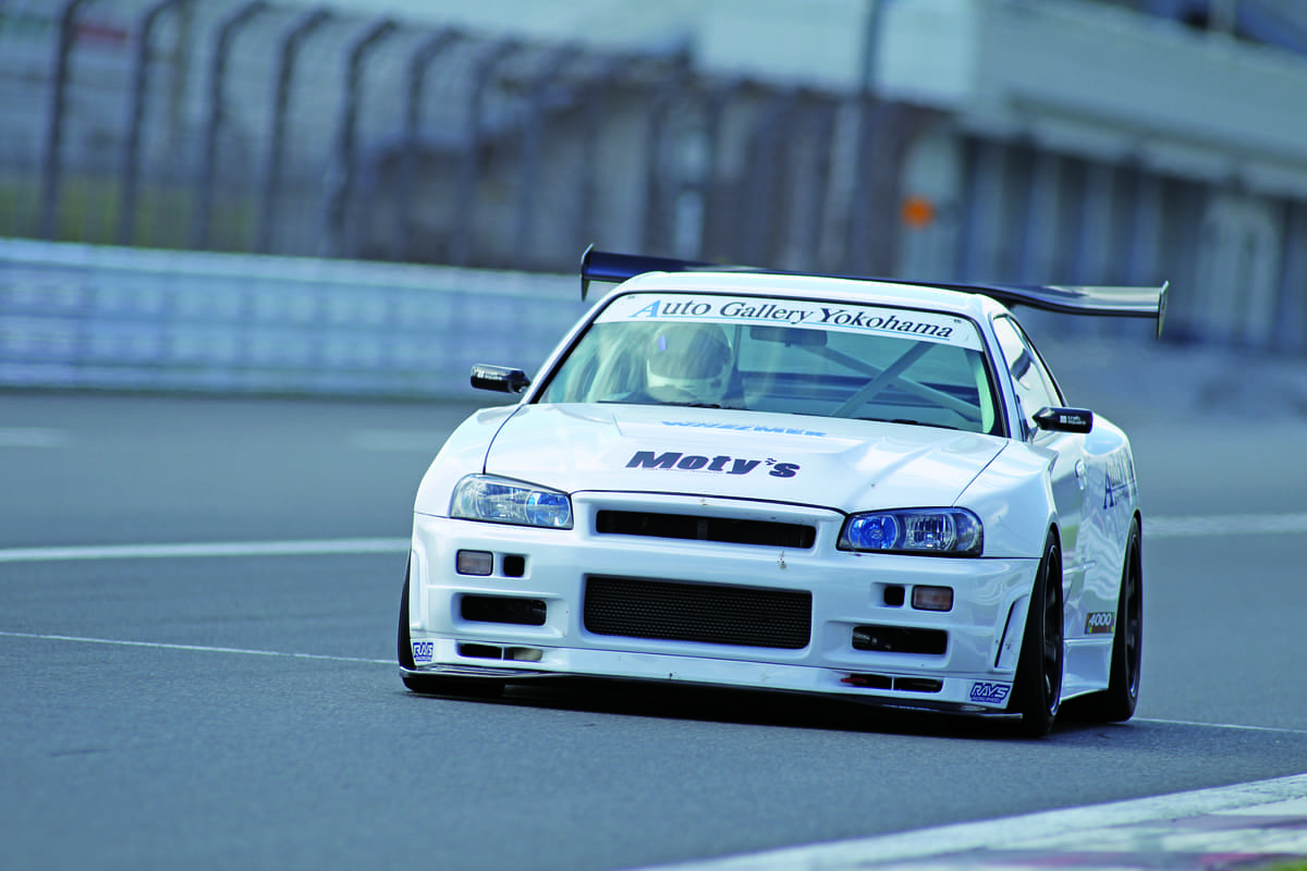 負け知らずの怪鳥 オートギャラリー横浜 スカイラインgt R が富士に凱旋 Auto Messe Web カスタム アウトドア 福祉車両 モータースポーツなどのカーライフ情報が満載 負け知らずの怪鳥 オートギャラリー横浜 スカイラインgt R が富士に凱旋 Auto Messe Web カスタム アウトドア 福祉車両 モータースポーツなどのカーライフ情報が満載