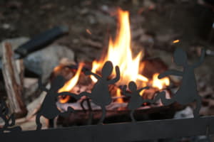 【画像】キャンプの必須イベント！　焚き火に必要なアイテム選びと楽しみ方とは 〜 画像8