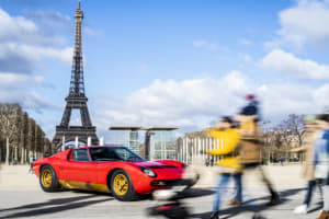 【画像】自動車業界のトップも驚愕！ 50年以上前のランボルギーニが新車レベルに復活 〜 画像37