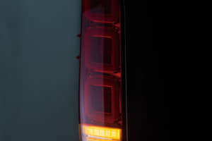 【画像】トヨタ・ハイエース用「新作LEDテールランプ」2タイプがダズフェローズから発売!! 〜 画像23