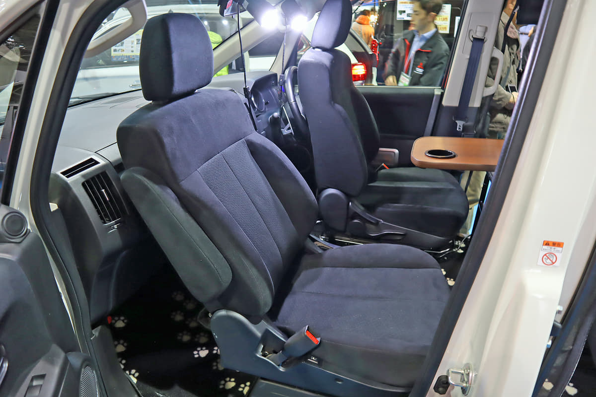 普段使いからキャンプまで 家族４人の車中泊を可能とするミニバン５選 Auto Messe Web カスタム アウトドア 福祉車両 モータースポーツなどのカーライフ情報が満載