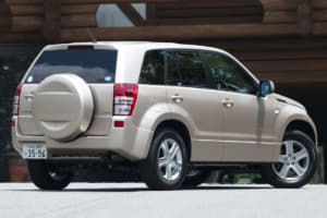 予算100万円未満で探す中古車 コスパに優れるアウトドア系suv４選 Auto Messe Web カスタム アウトドア 福祉車両 モータースポーツなどのカーライフ情報が満載