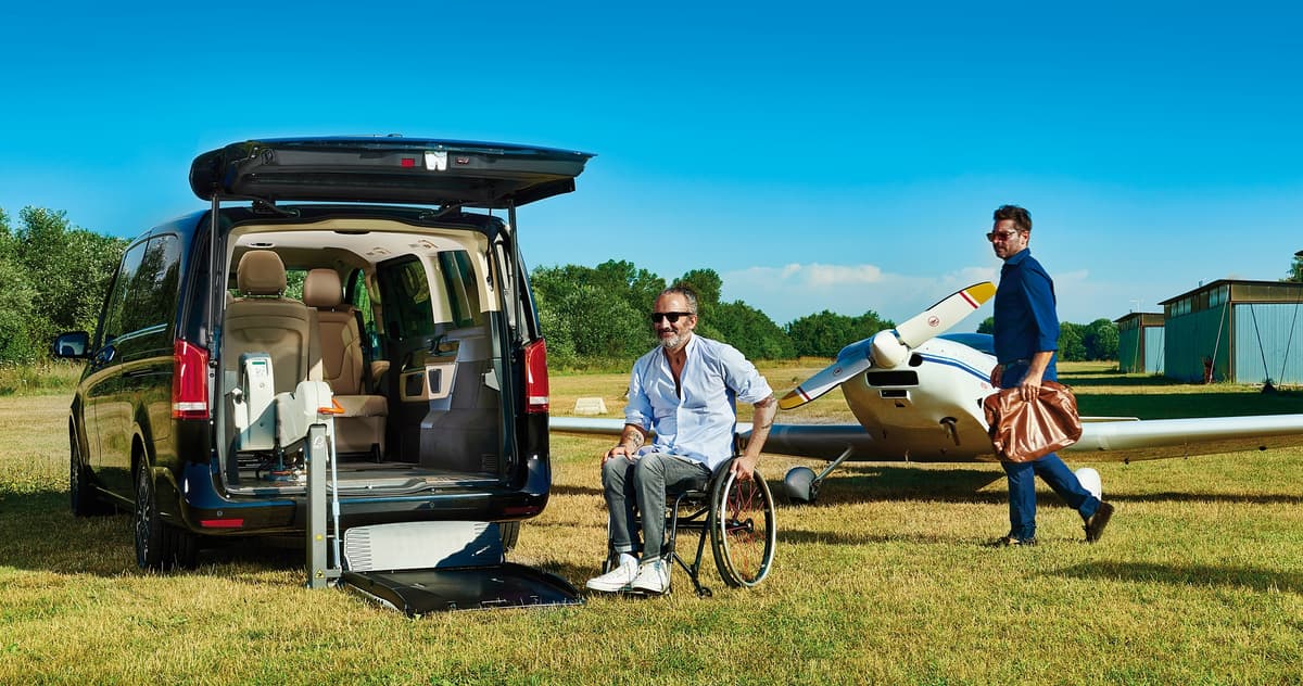 メルセデスがスタイリッシュでラグジュアリーな福祉車両を提案 Auto Messe Web カスタム アウトドア 福祉車両 モータースポーツなどのカーライフ情報が満載