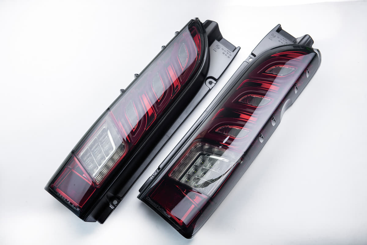 flavor様 ハイエースカスタムテールランプ あぶっ