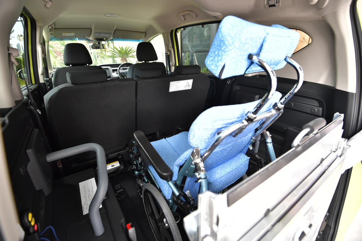 人気の５ナンバー福祉車両比較 トヨタ シエンタとホンダ フリードの違いとは 画像 Auto Messe Web カスタム アウトドア 福祉車両 モータースポーツなどのカーライフ情報が満載