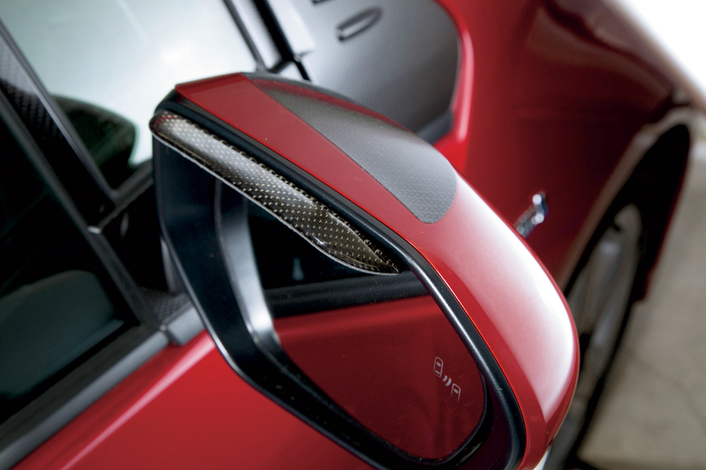 梅雨前にやっておきたい窓メンテ ガラス撥水のシリコンとフッ素の違いとは Auto Messe Web カスタム アウトドア 福祉車両 モータースポーツなどのカーライフ情報が満載