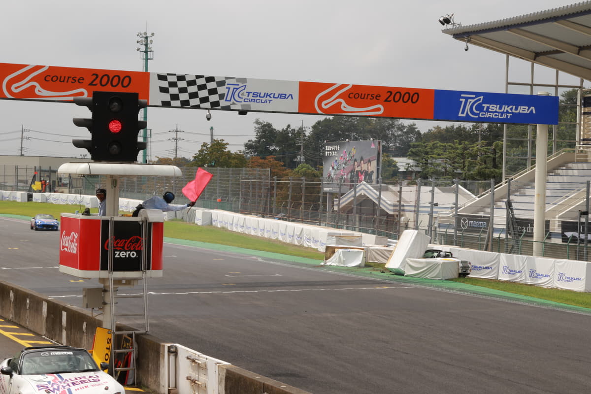 ガードレール1枚が約4万円 サーキットで壊すと意外と高いモノとは Auto Messe Web カスタム アウトドア 福祉車両 モータースポーツなどのカーライフ情報が満載