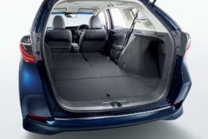 車中泊で快適なのは意外にもラゲッジスペース ホームセンターグッズだけで快眠できる Auto Messe Web カスタム アウトドア 福祉車両 モータースポーツなどのカーライフ情報が満載