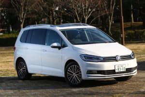 車中泊で快適なのは意外にもラゲッジスペース ホームセンターグッズだけで快眠できる Auto Messe Web カスタム アウトドア 福祉車両 モータースポーツなどのカーライフ情報が満載