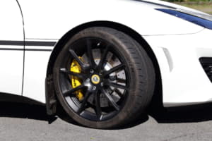 【画像】タイヤの空気圧センサーがサーキット走行に役立つワケ 〜 画像1