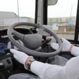 【画像】信号と連携する自動運転バス試乗！ 減速時のカックンブレーキで課題も残る 〜 画像14