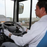 【画像】信号と連携する自動運転バス試乗！ 減速時のカックンブレーキで課題も残る 〜 画像15