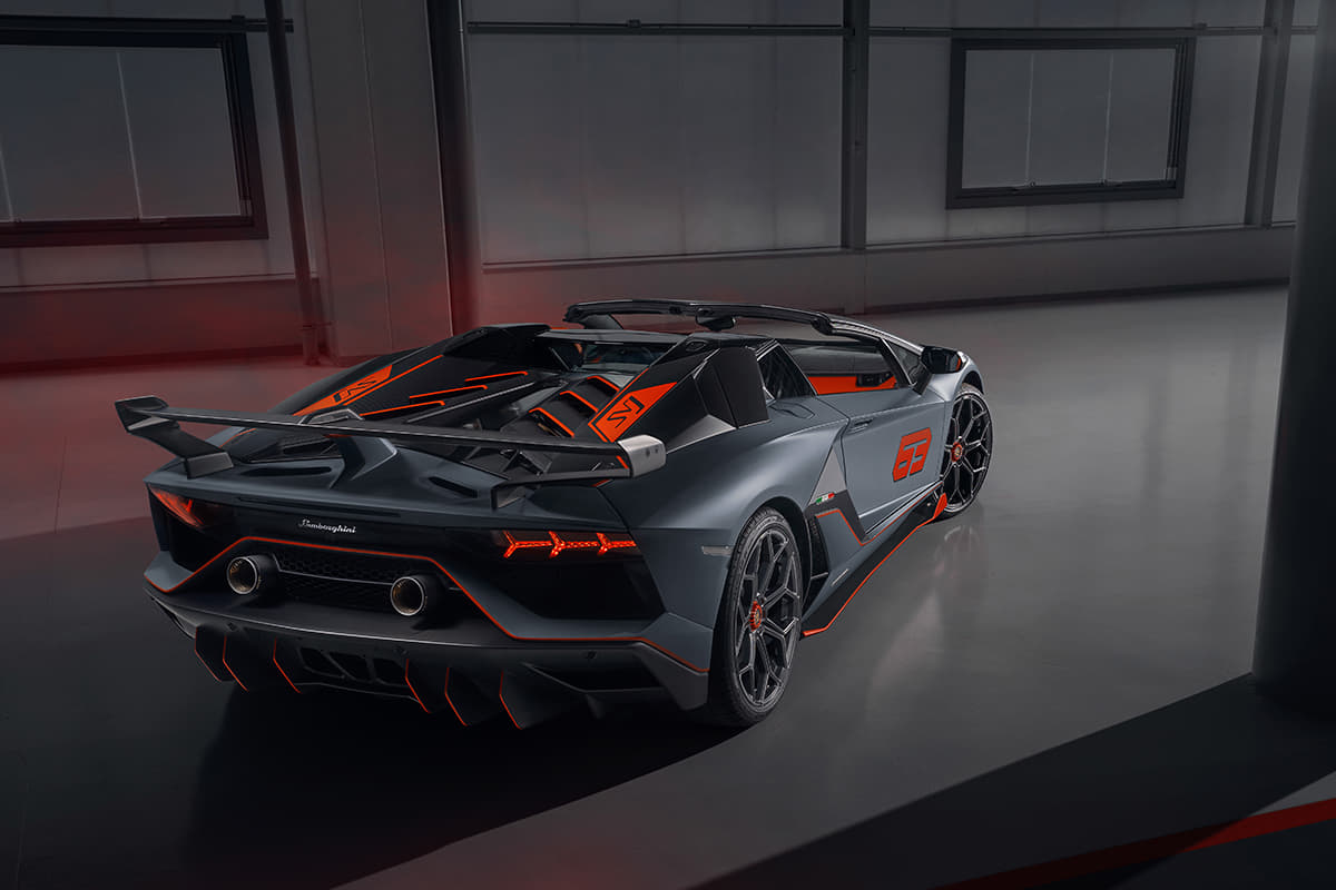 Lamborghini ランボルギーニ ウラカン エンジンプレート-