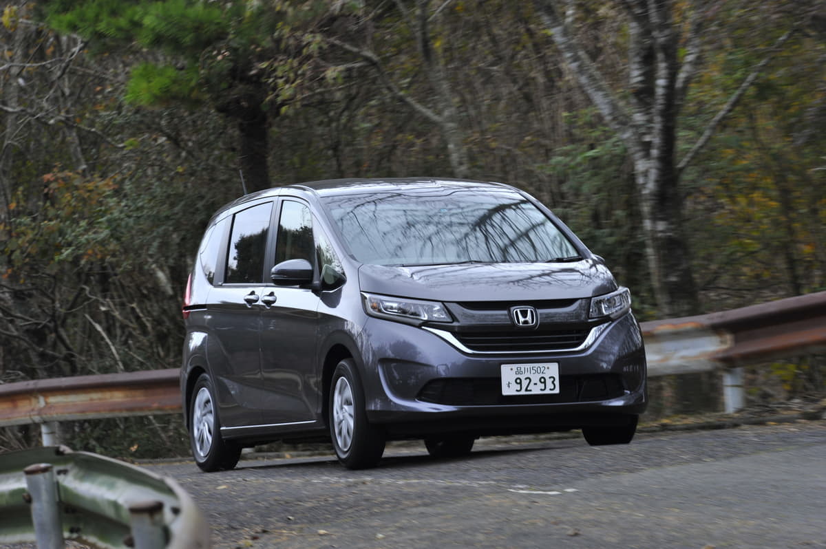 ドライバー次第で変わる 同乗者をクルマで酔わせないための運転テクニック Auto Messe Web カスタム アウトドア 福祉車両 モータースポーツなどのカーライフ情報が満載