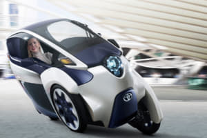 市販化に期待！ ２人乗り超小型EV車が創り出す、高齢者のための新カーライフ