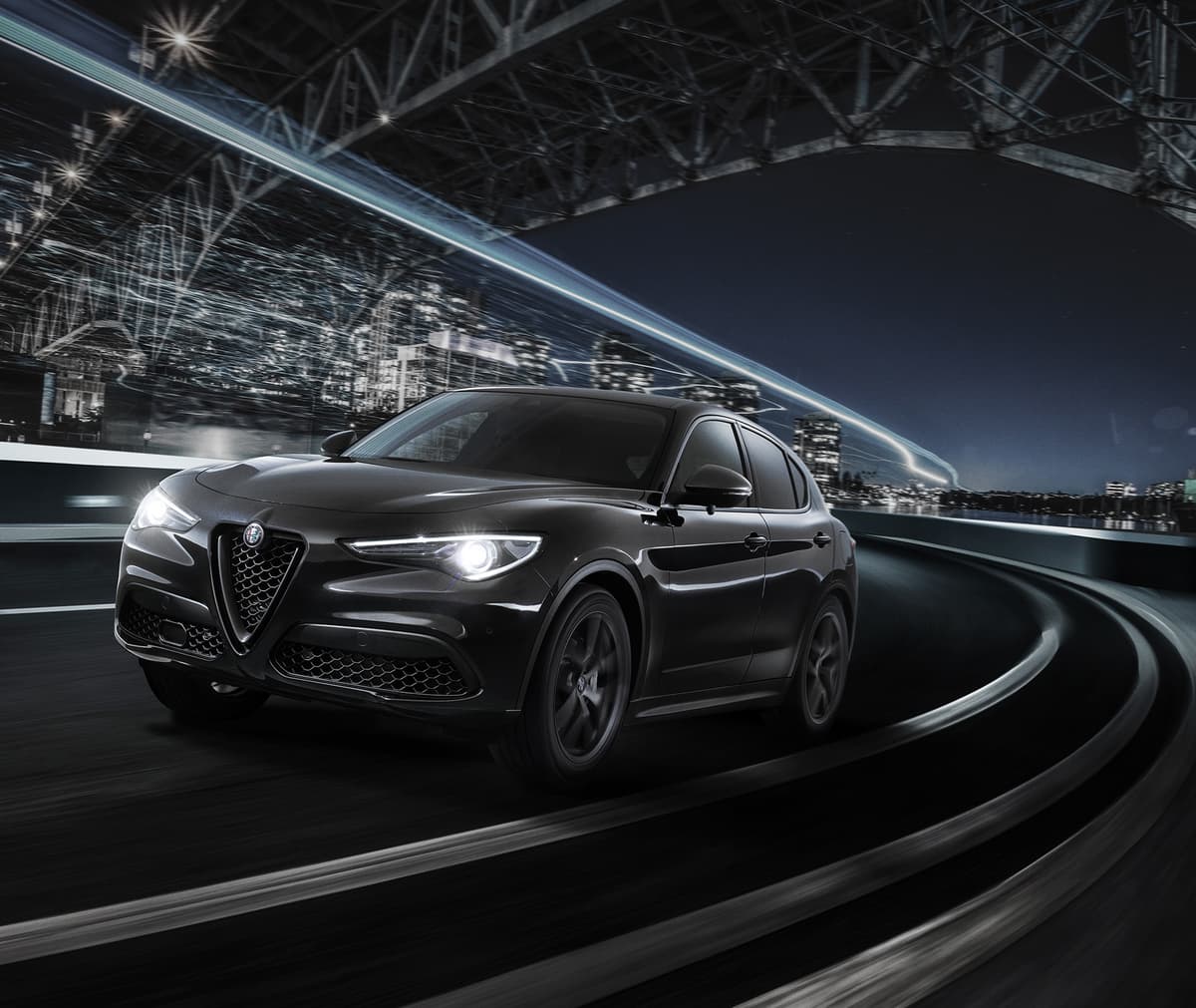 アルファロメオ ステルヴィオ 艶消しブラックを纏った限定モデル登場 Auto Messe Web カスタム アウトドア 福祉車両 モータースポーツなどのカーライフ情報が満載