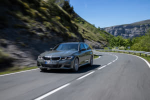 【画像】新型BMW 3シリーズ・ツーリング発表! 高速道路の手放し運転機能や大容量ラゲッジに注目 〜 画像3
