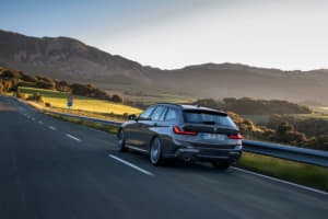 【画像】新型BMW 3シリーズ・ツーリング発表! 高速道路の手放し運転機能や大容量ラゲッジに注目 〜 画像14