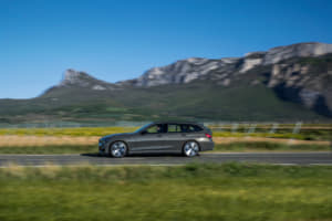 【画像】新型BMW 3シリーズ・ツーリング発表! 高速道路の手放し運転機能や大容量ラゲッジに注目 〜 画像17