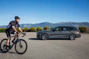 【画像】新型BMW 3シリーズ・ツーリング発表! 高速道路の手放し運転機能や大容量ラゲッジに注目 〜 画像24