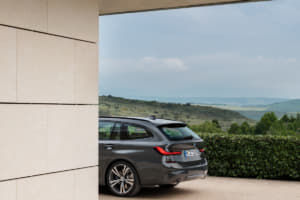 【画像】新型BMW 3シリーズ・ツーリング発表! 高速道路の手放し運転機能や大容量ラゲッジに注目 〜 画像44