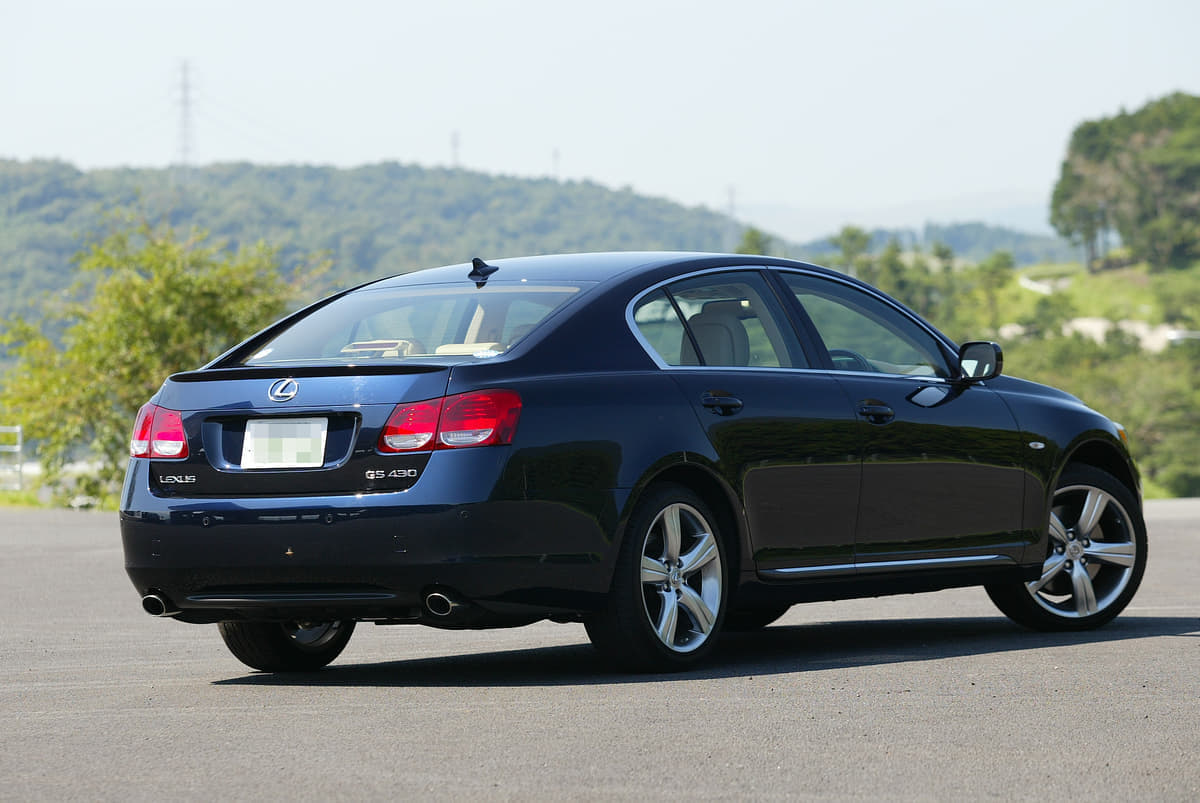 平成の国産高級セダン価格が暴落 100万円で手に入るオススメ中古車５選 画像6 Auto Messe Web カスタム アウトドア 福祉 車両 モータースポーツなどのカーライフ情報が満載