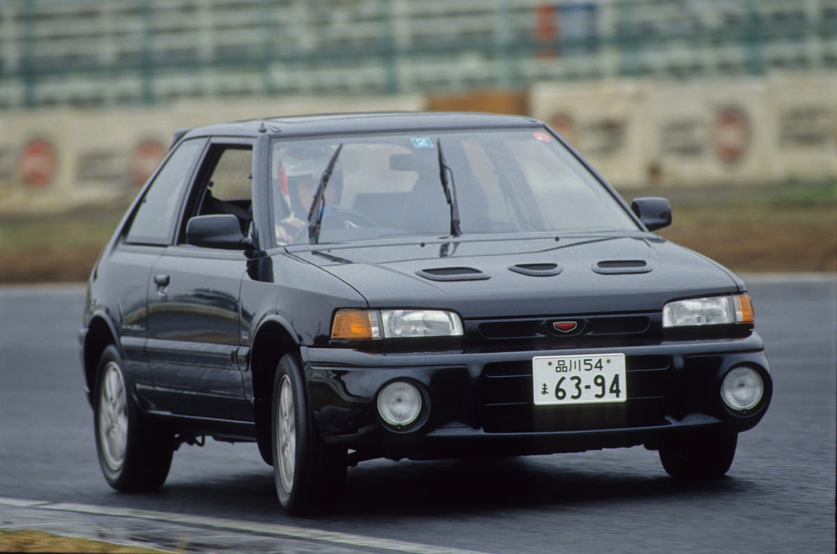 90年代のブーム、市販車で高性能な日産パルサーGTI-R、マツダファミリアGT-R、トヨタセリカGT-FOURなど