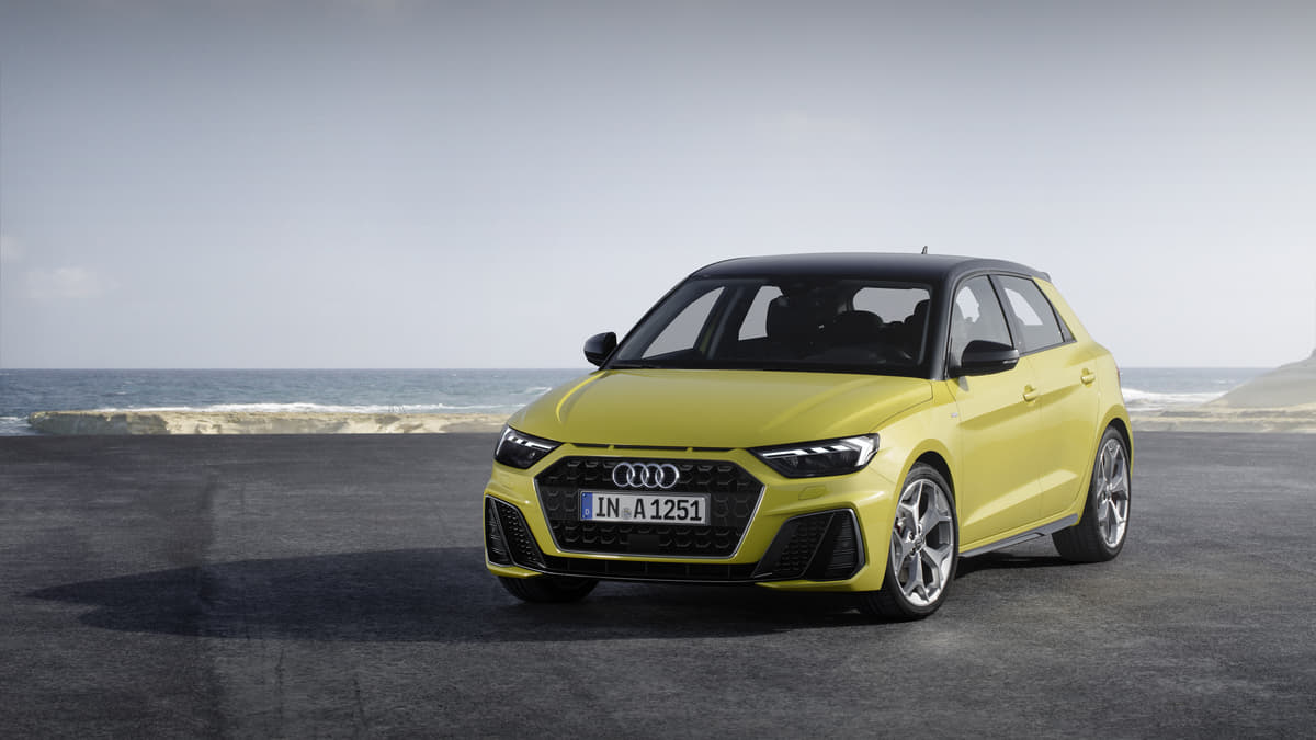 コンパクトだけど車内は広々 アウディ新型 A1アウトバック 登場 Auto Messe Web カスタム アウトドア 福祉車両 モータースポーツ などのカーライフ情報が満載