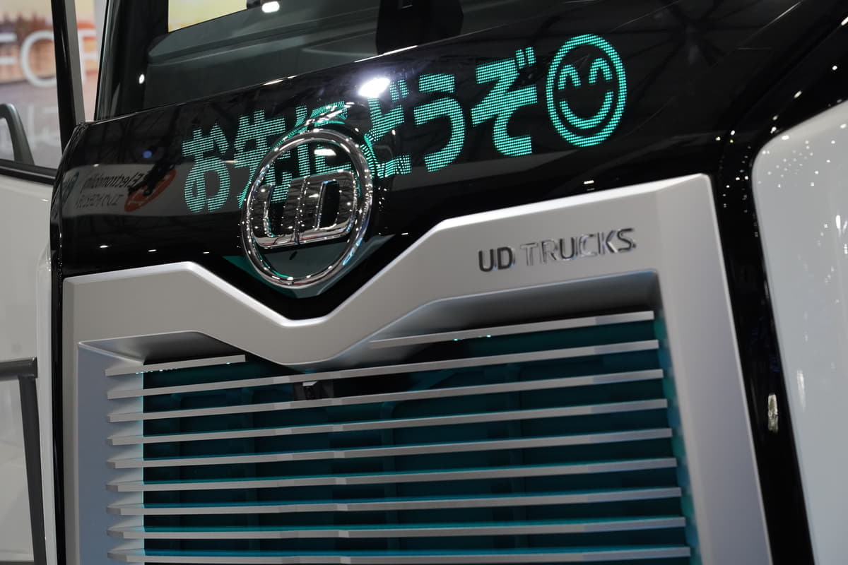 東京モーターショー2019に展示されたUDトラックスのQuon Concept 202X