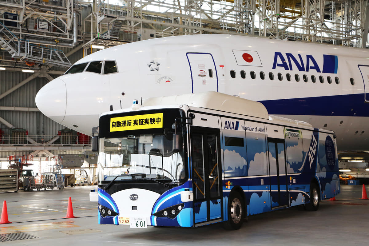 オリンピックまでに実用化?! ANAとSBドライブが羽田空港で「大型の自動運転EVバス」を実証実験