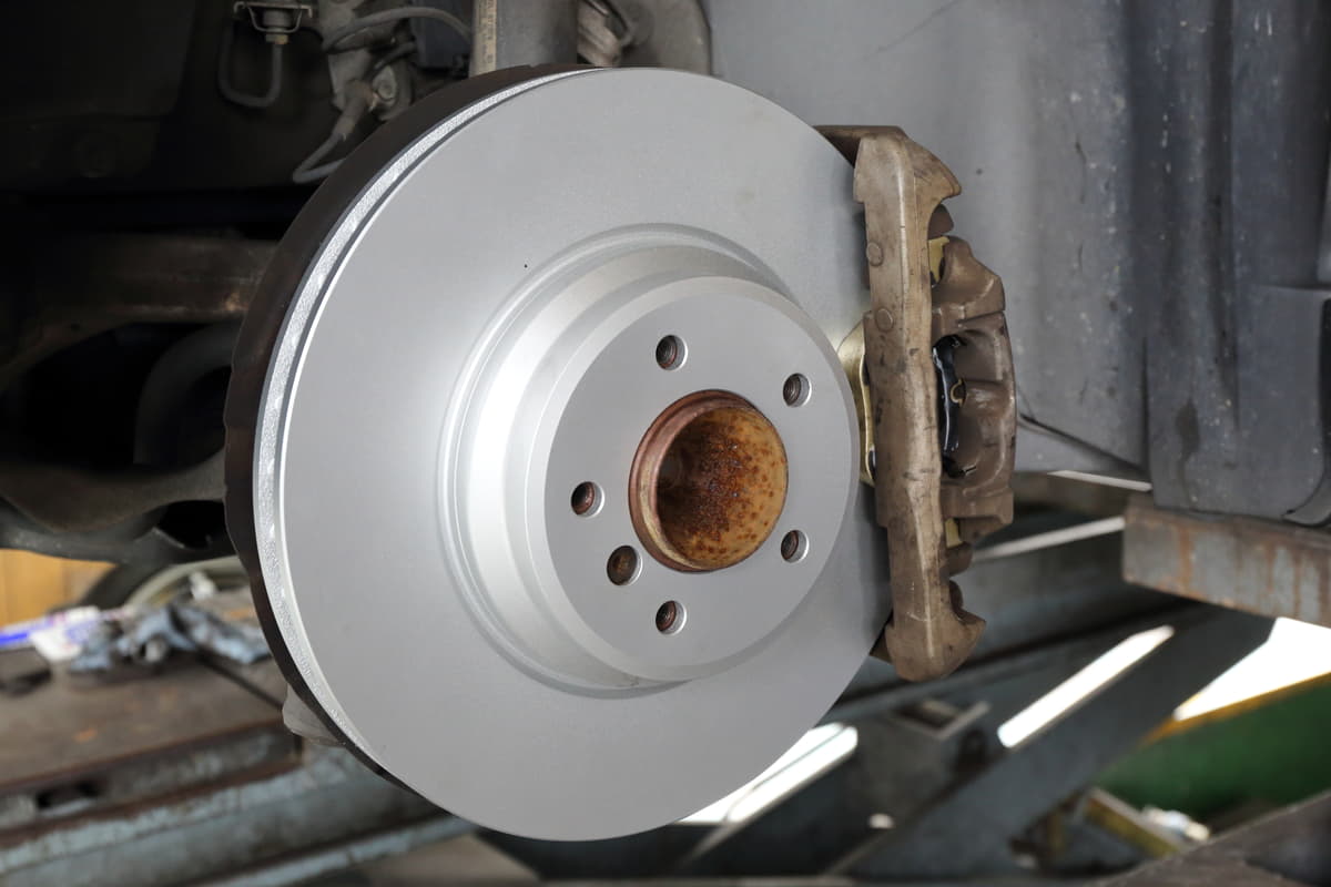 トラックやバスが ドラム式 を採用する理由は 時代遅れなブレーキがもたらすメリット Auto Messe Web カスタム アウトドア 福祉車両 モータースポーツなどのカーライフ情報が満載