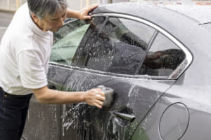 【画像】洗車の神様は「細部」に宿る？　仕上がりを左右する「水滴」という大敵 〜 画像8